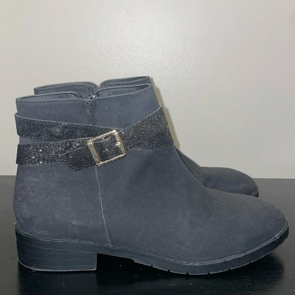 Lands End Ankle Boot.  Size‎ 5 M.